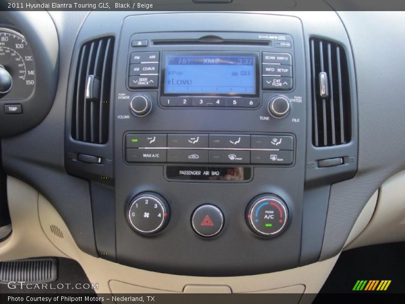 Controls of 2011 Elantra Touring GLS