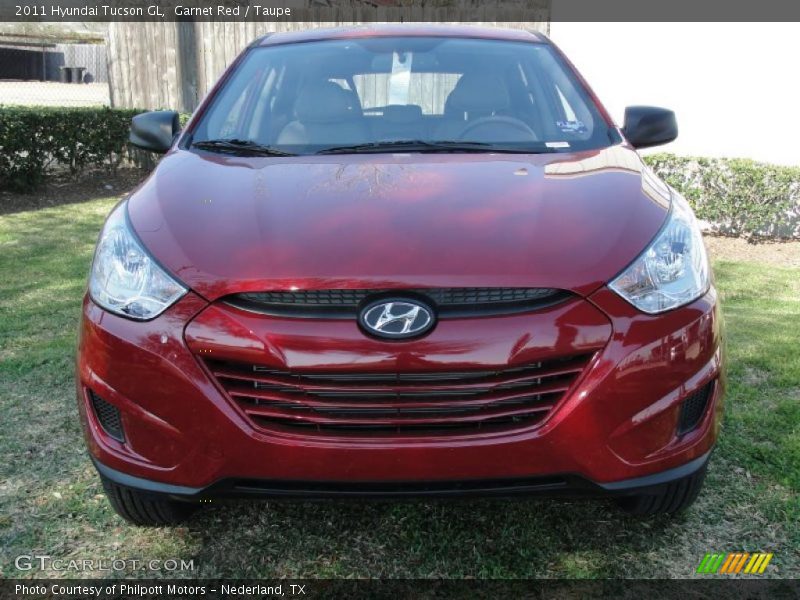 Garnet Red / Taupe 2011 Hyundai Tucson GL