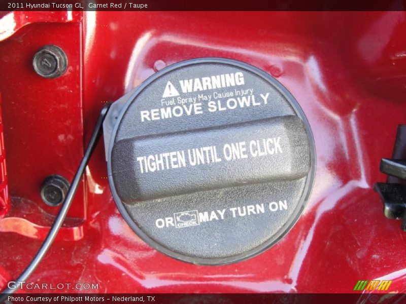 Garnet Red / Taupe 2011 Hyundai Tucson GL
