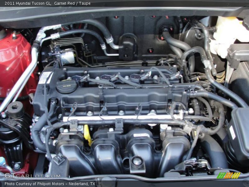  2011 Tucson GL Engine - 2.0 Liter DOHC 16-Valve CVVT 4 Cylinder
