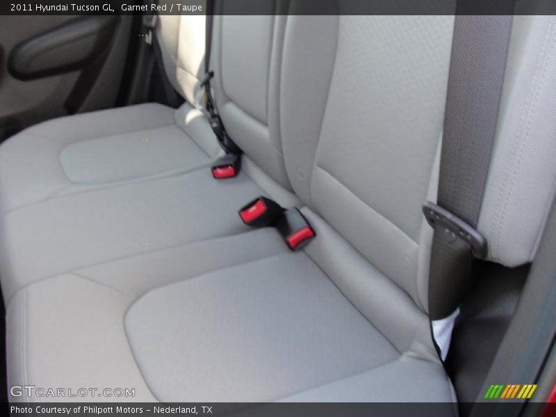 Garnet Red / Taupe 2011 Hyundai Tucson GL