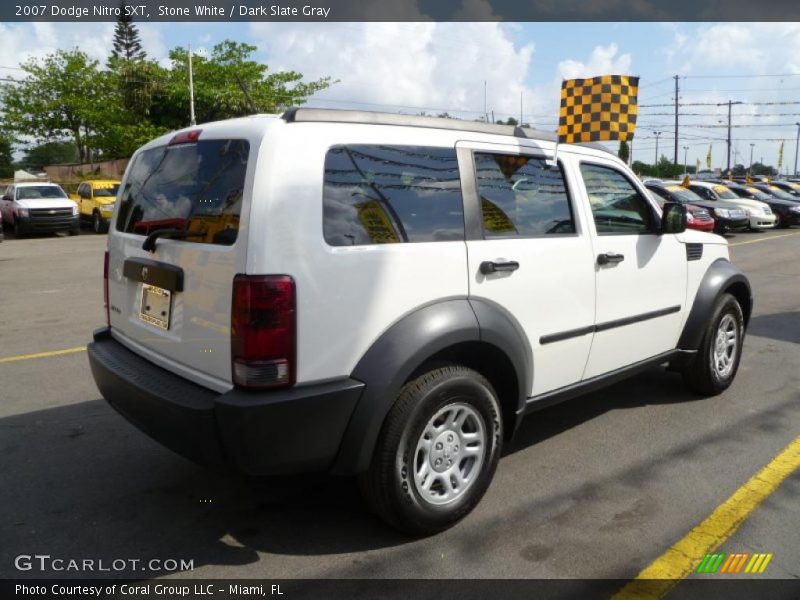 Stone White / Dark Slate Gray 2007 Dodge Nitro SXT