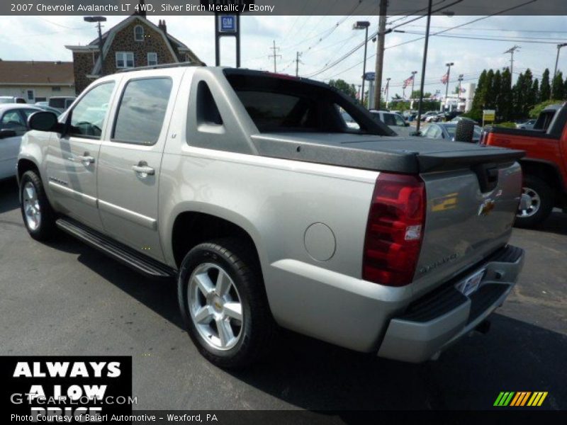 Silver Birch Metallic / Ebony 2007 Chevrolet Avalanche LT 4WD
