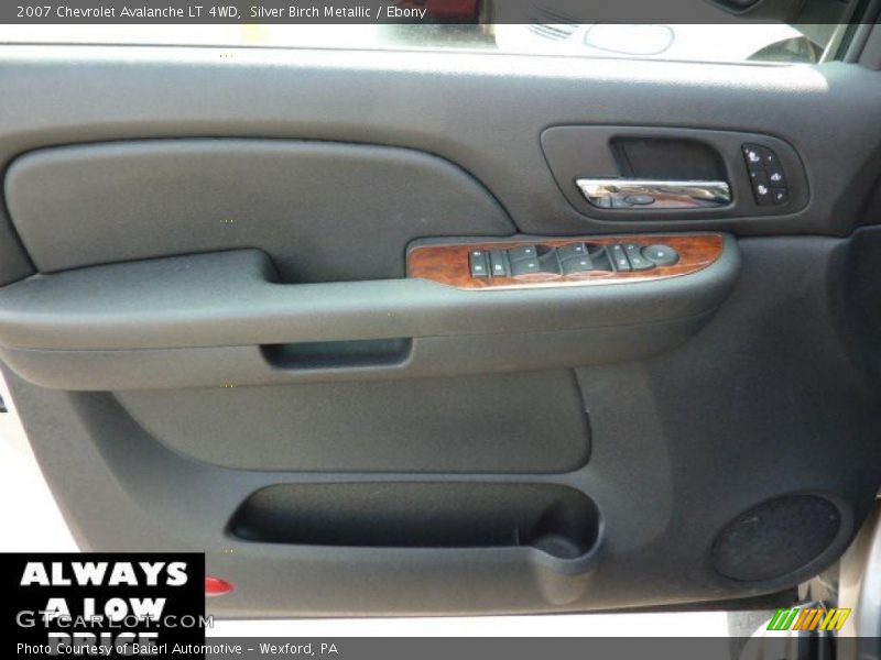 Silver Birch Metallic / Ebony 2007 Chevrolet Avalanche LT 4WD