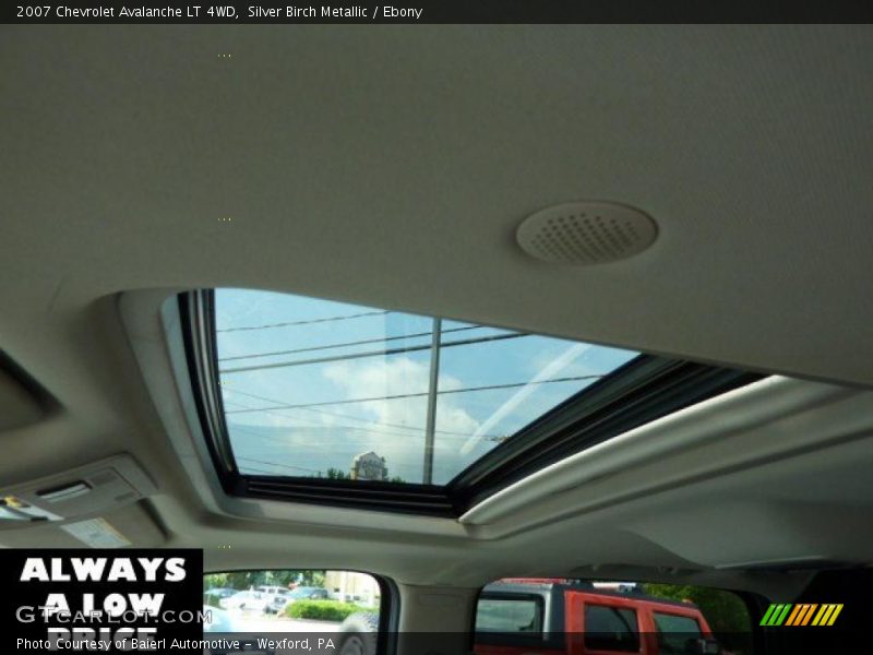Silver Birch Metallic / Ebony 2007 Chevrolet Avalanche LT 4WD