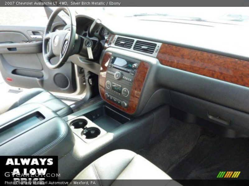 Silver Birch Metallic / Ebony 2007 Chevrolet Avalanche LT 4WD