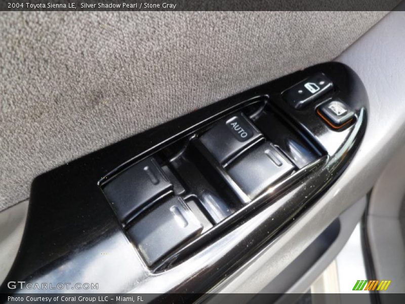 Silver Shadow Pearl / Stone Gray 2004 Toyota Sienna LE