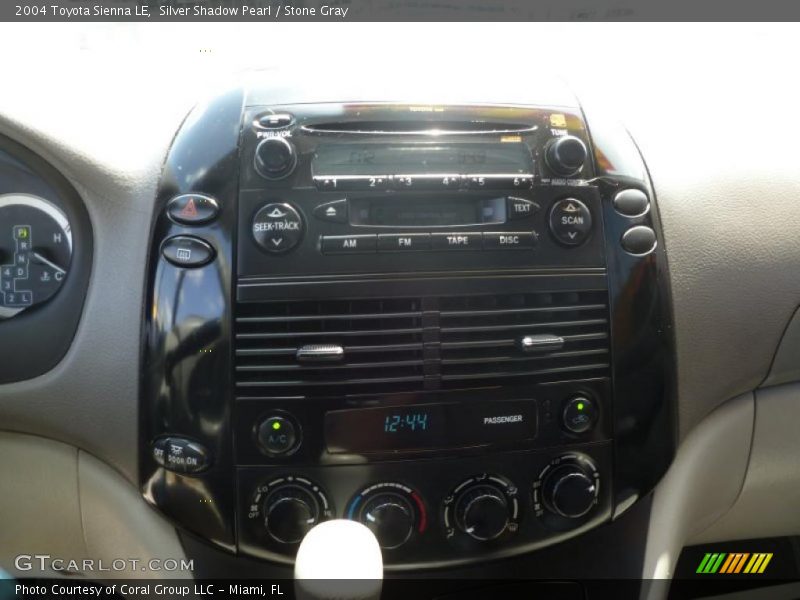 Silver Shadow Pearl / Stone Gray 2004 Toyota Sienna LE