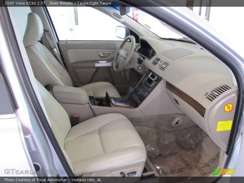 Silver Metallic / Taupe/Light Taupe 2005 Volvo XC90 2.5T