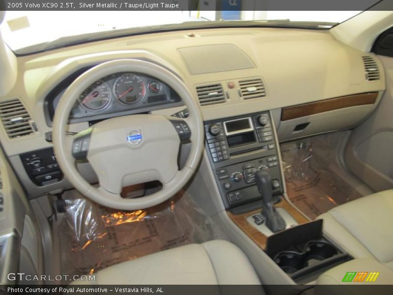 2005 XC90 2.5T Taupe/Light Taupe Interior
