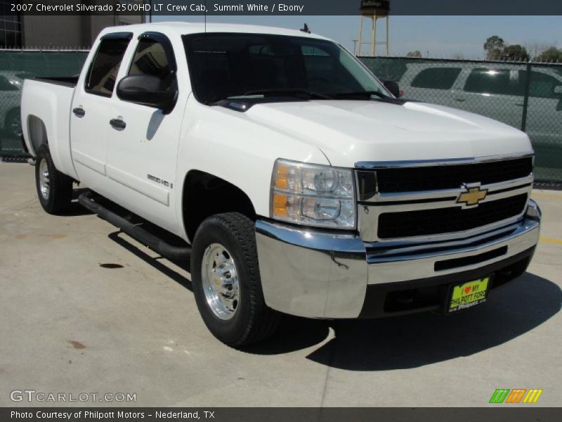 Front 3/4 View of 2007 Silverado 2500HD LT Crew Cab