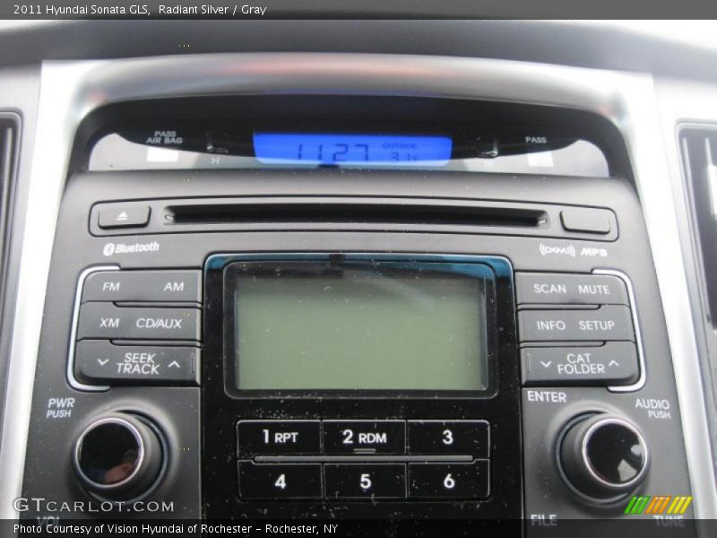 Radiant Silver / Gray 2011 Hyundai Sonata GLS