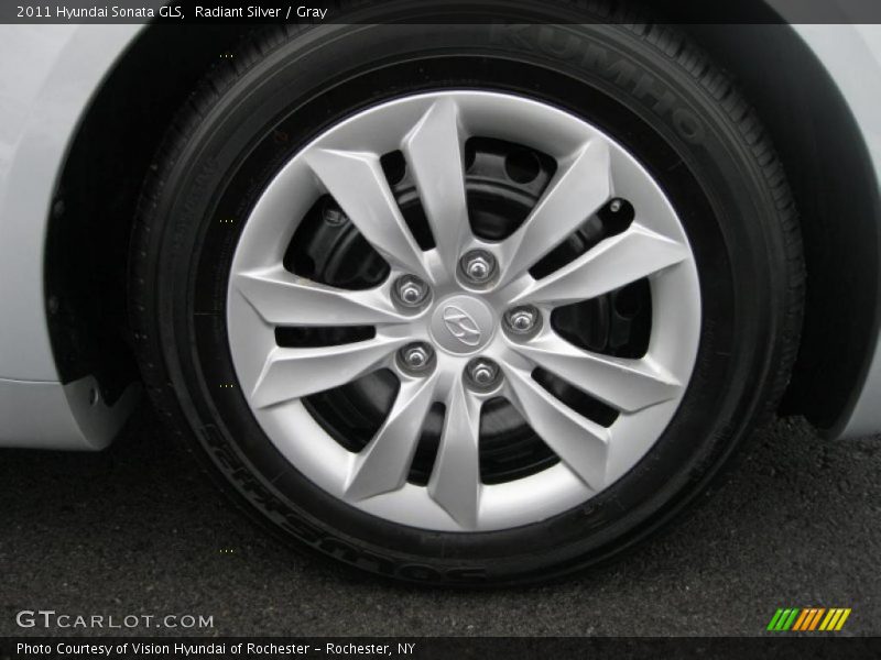 Radiant Silver / Gray 2011 Hyundai Sonata GLS