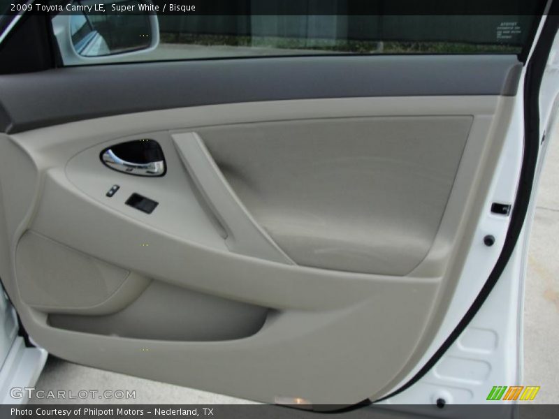Super White / Bisque 2009 Toyota Camry LE