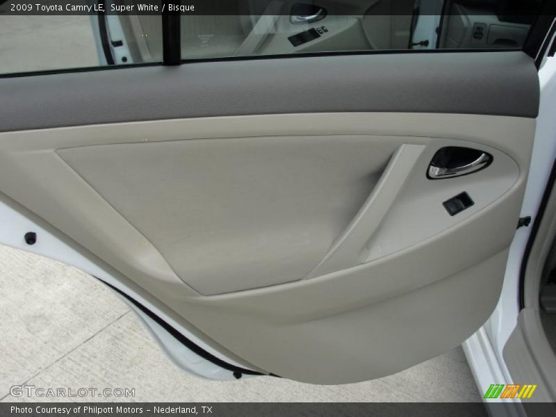 Super White / Bisque 2009 Toyota Camry LE