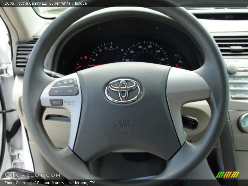 Super White / Bisque 2009 Toyota Camry LE