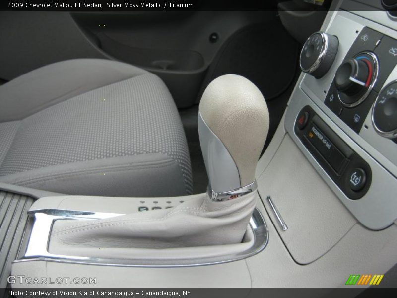 Silver Moss Metallic / Titanium 2009 Chevrolet Malibu LT Sedan