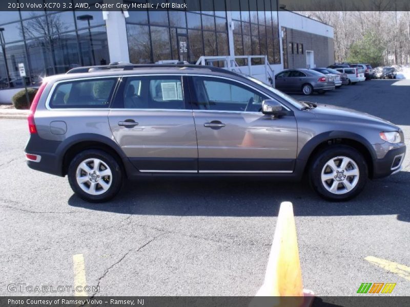 Oyster Grey Metallic / Off Black 2010 Volvo XC70 3.2 AWD