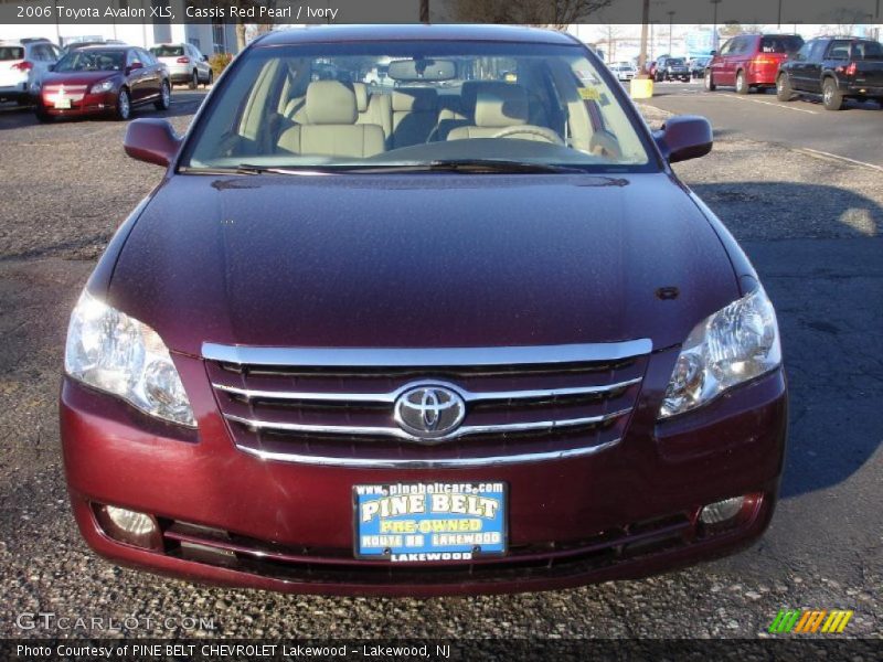 Cassis Red Pearl / Ivory 2006 Toyota Avalon XLS