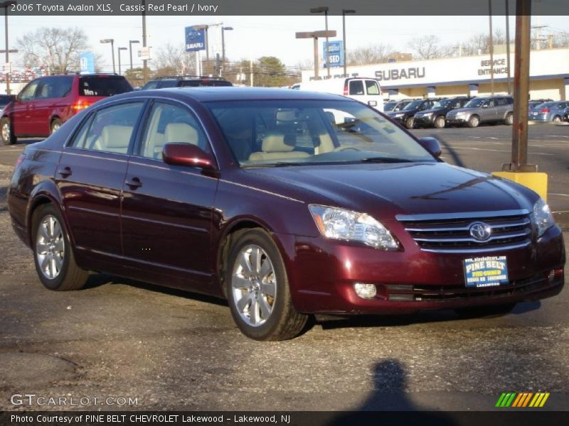 Cassis Red Pearl / Ivory 2006 Toyota Avalon XLS