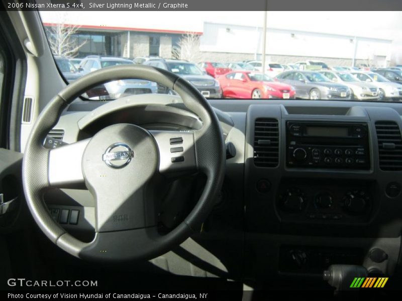 Silver Lightning Metallic / Graphite 2006 Nissan Xterra S 4x4