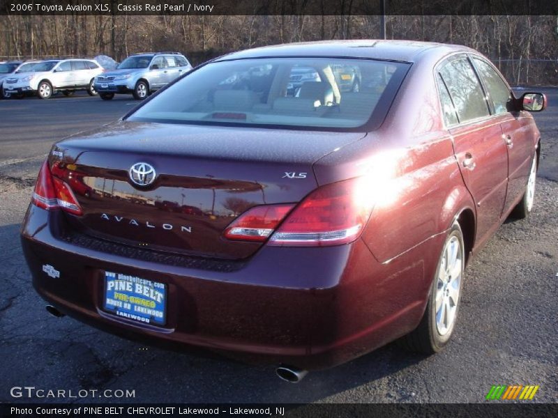 Cassis Red Pearl / Ivory 2006 Toyota Avalon XLS