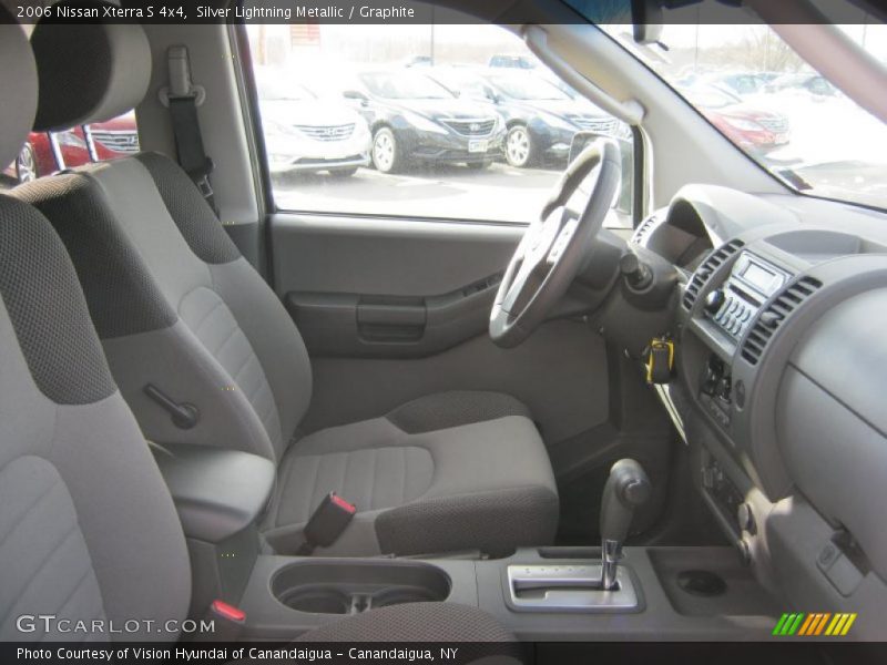 Silver Lightning Metallic / Graphite 2006 Nissan Xterra S 4x4