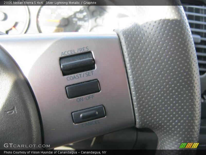Silver Lightning Metallic / Graphite 2006 Nissan Xterra S 4x4