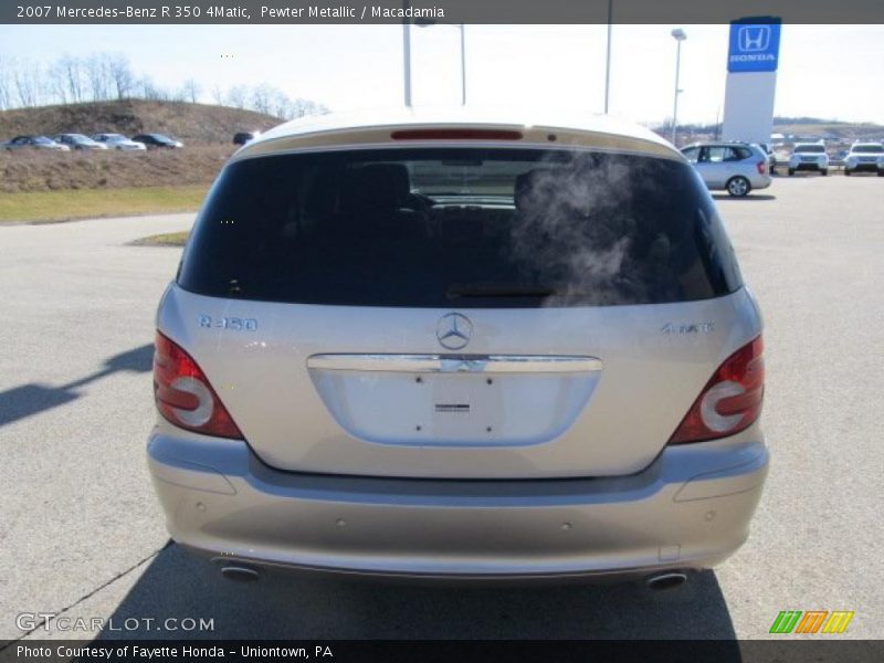 Pewter Metallic / Macadamia 2007 Mercedes-Benz R 350 4Matic