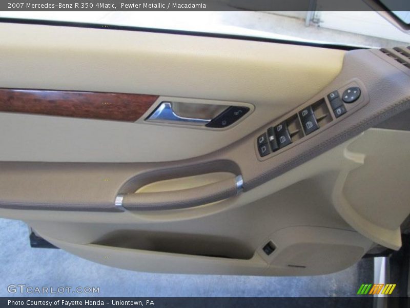Pewter Metallic / Macadamia 2007 Mercedes-Benz R 350 4Matic