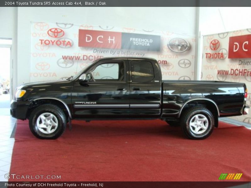 Black / Oak 2004 Toyota Tundra SR5 Access Cab 4x4