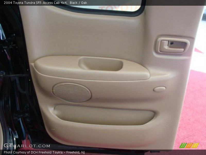 Black / Oak 2004 Toyota Tundra SR5 Access Cab 4x4