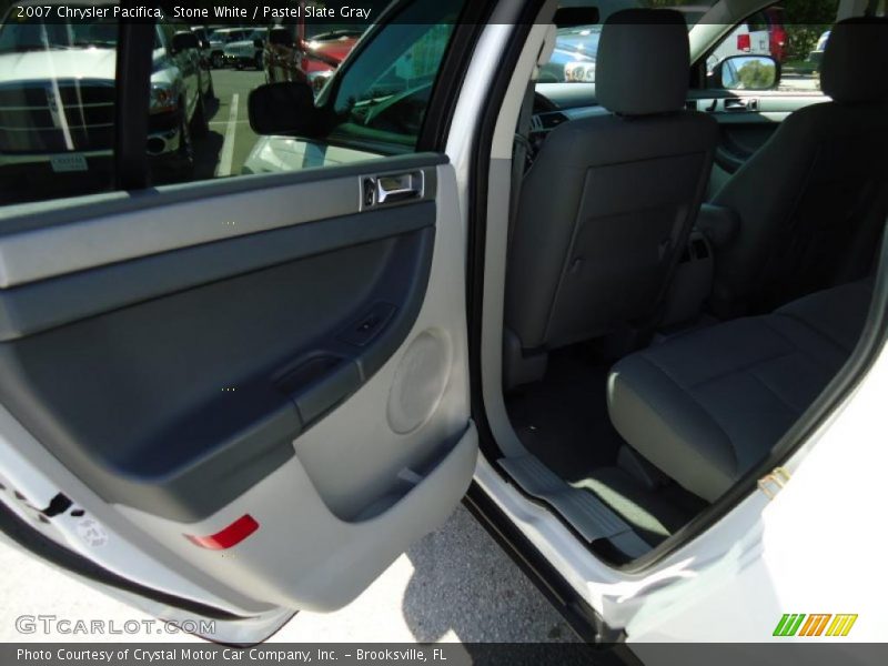 Stone White / Pastel Slate Gray 2007 Chrysler Pacifica