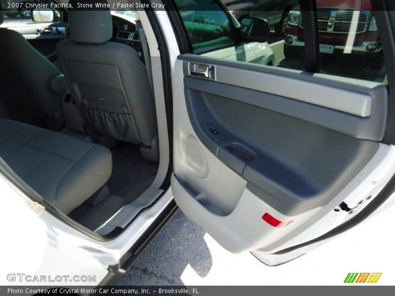 Stone White / Pastel Slate Gray 2007 Chrysler Pacifica