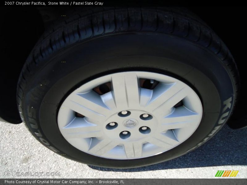 Stone White / Pastel Slate Gray 2007 Chrysler Pacifica