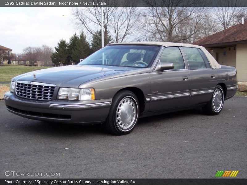 Moonstone / Neutral Shale 1999 Cadillac DeVille Sedan