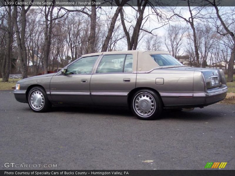 Moonstone / Neutral Shale 1999 Cadillac DeVille Sedan