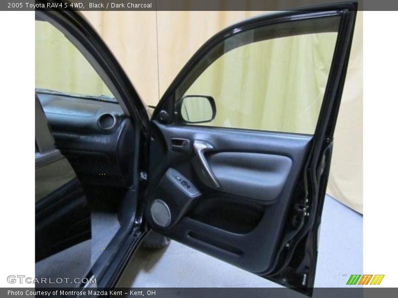 Black / Dark Charcoal 2005 Toyota RAV4 S 4WD