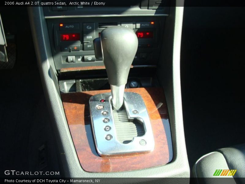 Arctic White / Ebony 2006 Audi A4 2.0T quattro Sedan