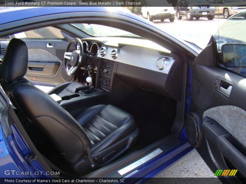 Sonic Blue Metallic / Dark Charcoal 2005 Ford Mustang GT Premium Coupe
