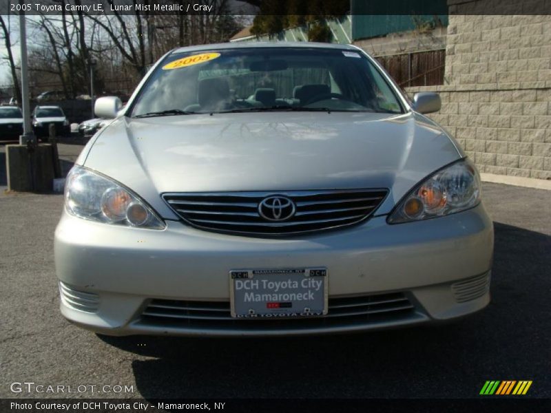 Lunar Mist Metallic / Gray 2005 Toyota Camry LE