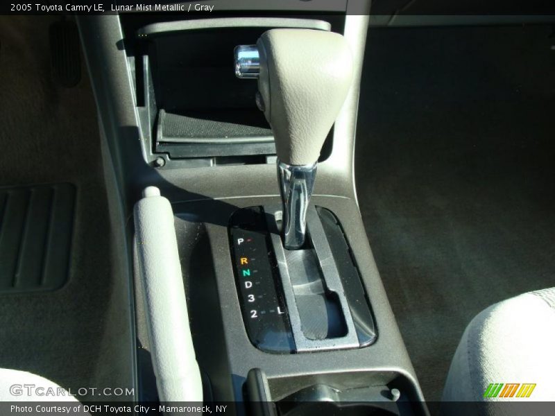 Lunar Mist Metallic / Gray 2005 Toyota Camry LE