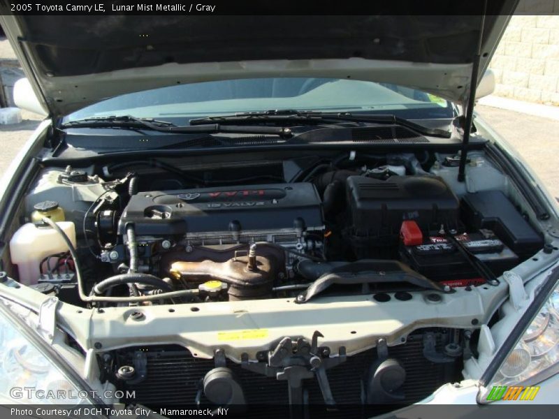 Lunar Mist Metallic / Gray 2005 Toyota Camry LE