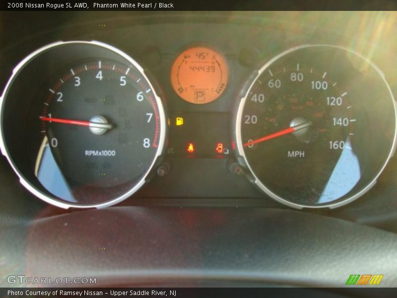 Phantom White Pearl / Black 2008 Nissan Rogue SL AWD