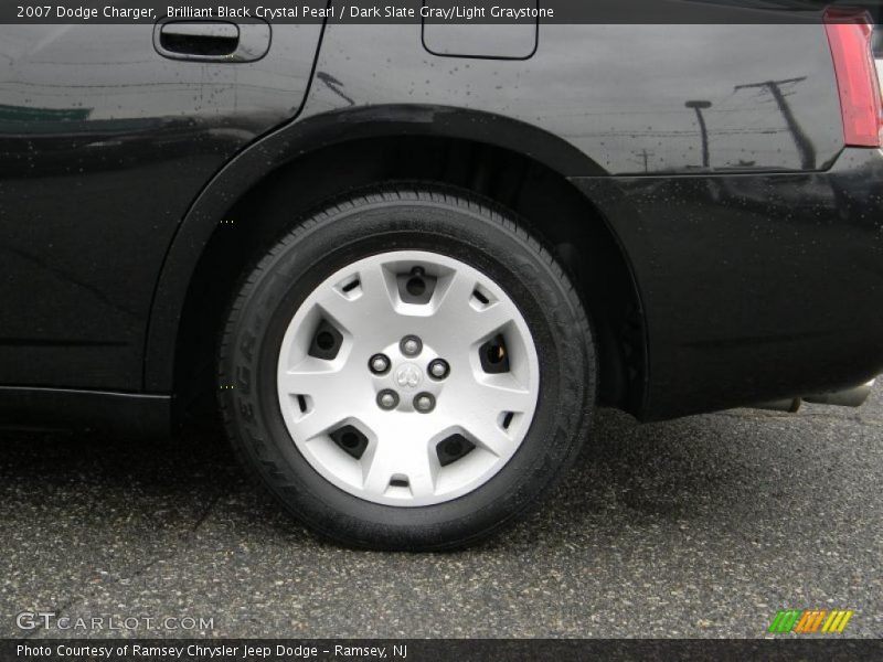 Brilliant Black Crystal Pearl / Dark Slate Gray/Light Graystone 2007 Dodge Charger