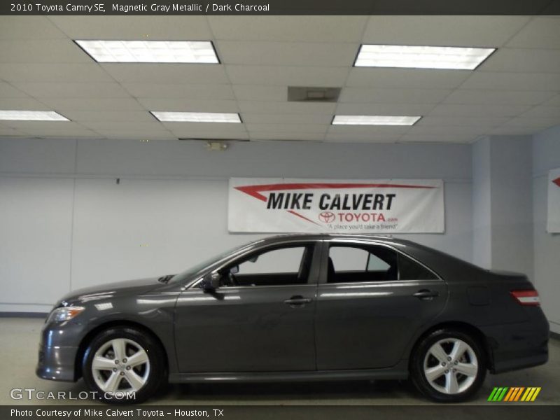 Magnetic Gray Metallic / Dark Charcoal 2010 Toyota Camry SE