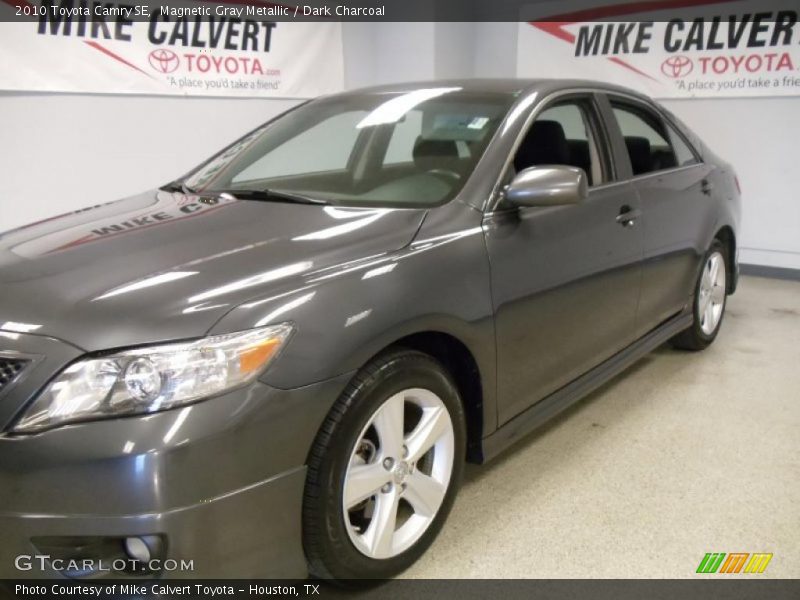 Magnetic Gray Metallic / Dark Charcoal 2010 Toyota Camry SE