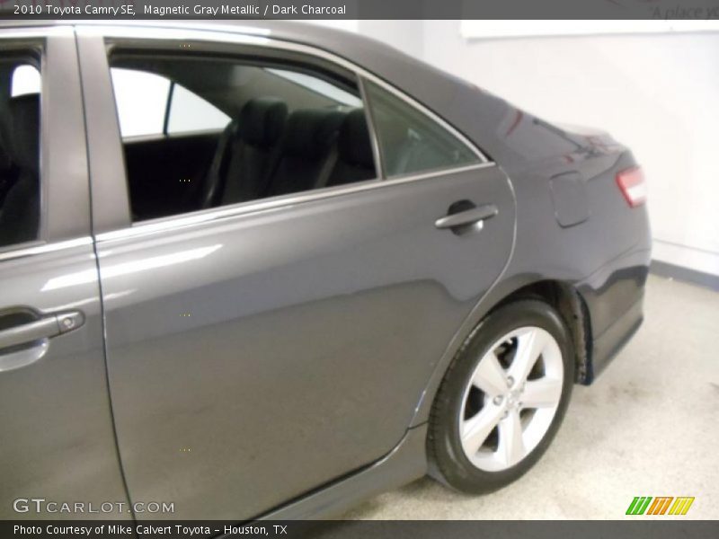 Magnetic Gray Metallic / Dark Charcoal 2010 Toyota Camry SE