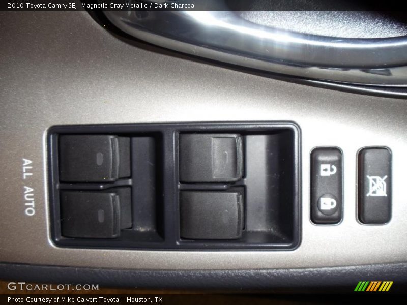 Magnetic Gray Metallic / Dark Charcoal 2010 Toyota Camry SE