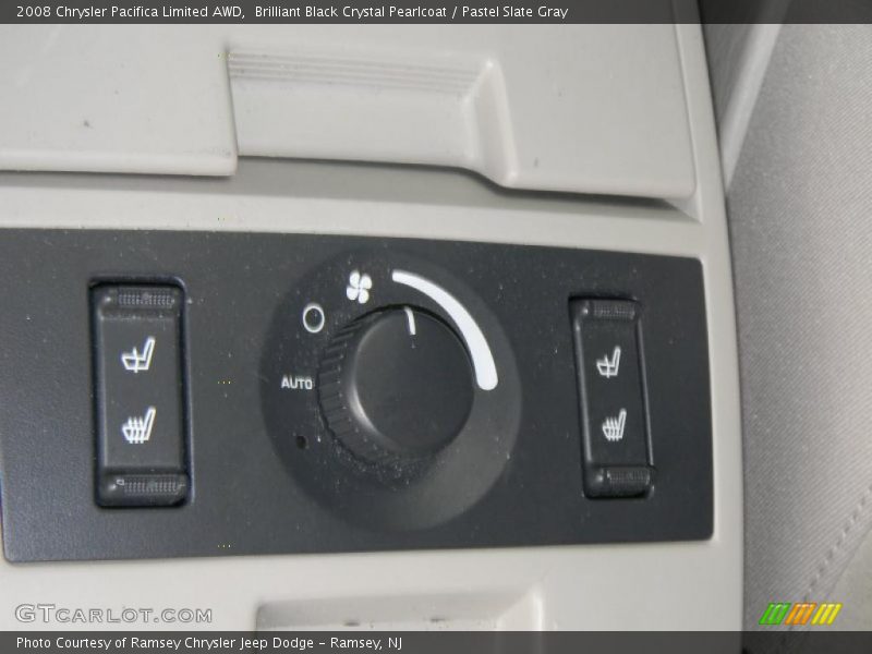 Brilliant Black Crystal Pearlcoat / Pastel Slate Gray 2008 Chrysler Pacifica Limited AWD